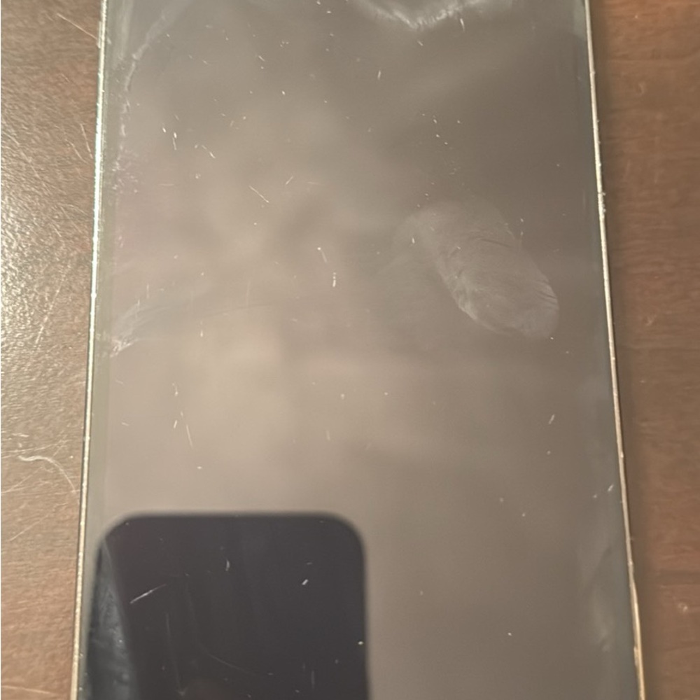 Smartphone with Gold Trim